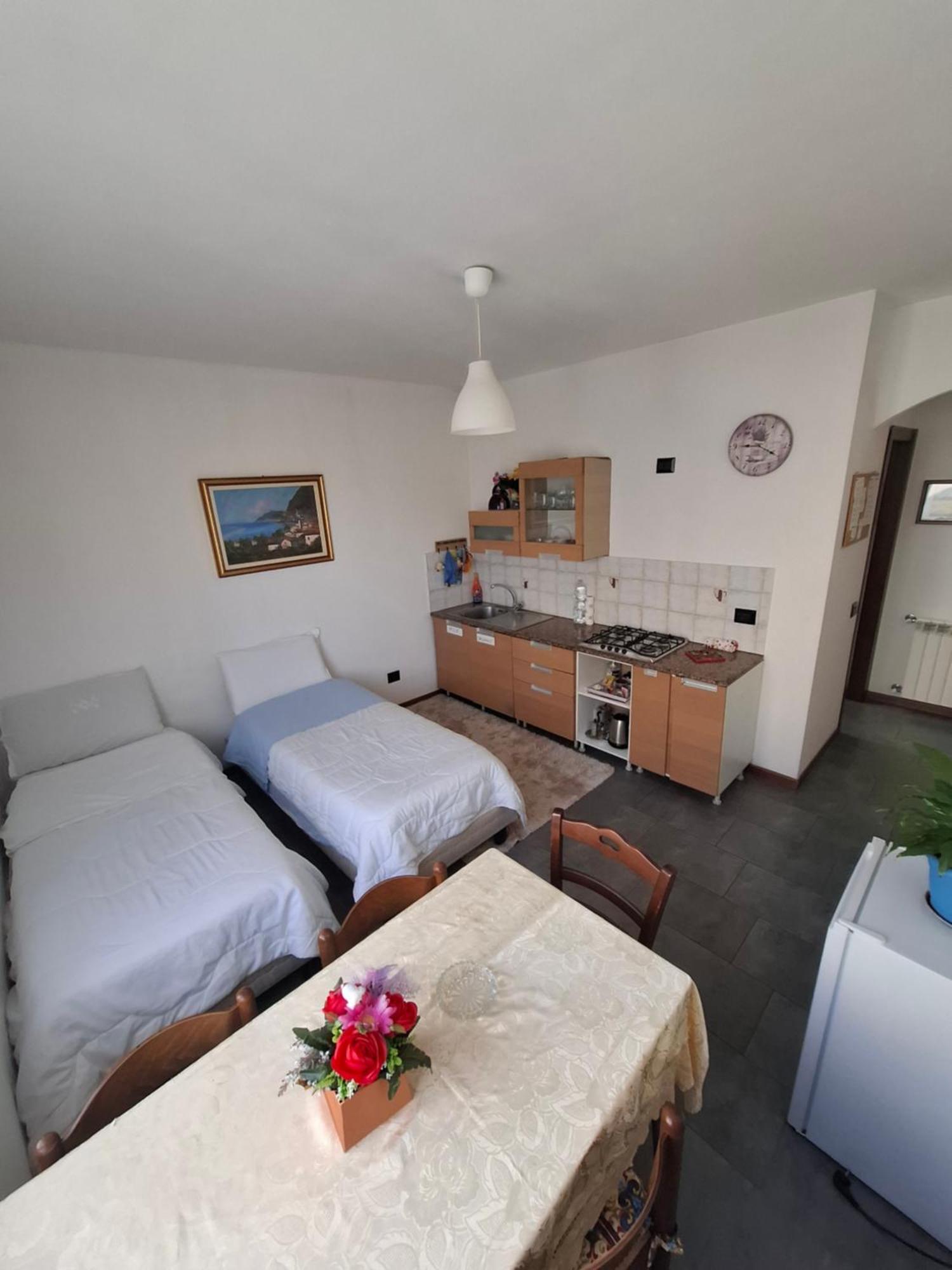 Fly & Rest Bgy Villa Zanica Luaran gambar